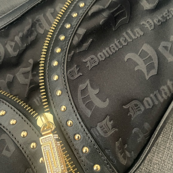 Versace half moon shoulder bag black - Picture 11 of 11